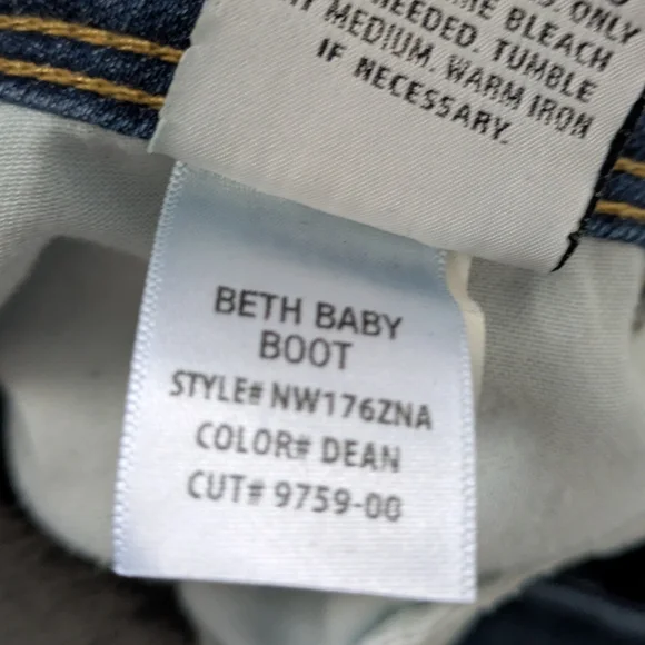 Hudson Women's Beth Baby Boot Cut Bean Blue Jeans, Size 32 - Picture 11 of 11